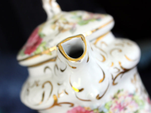 Antique La Belle Chocolate Pot, Wheeling Pottery Virginia, Tall Coffee Pot 15853 - The Vintage TeacupTeapots