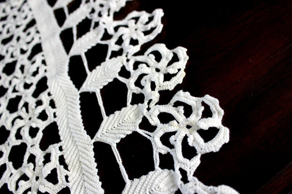 Table Runner with Knotted Crochet Work, Tight Leaves and Spirals, White Crochet Table Scarf 17947