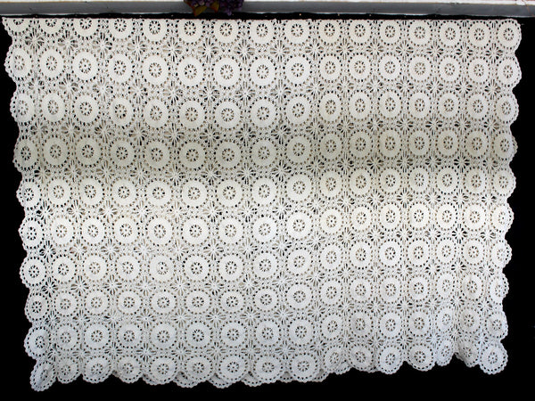 Crocheted Table Cloth, Handmade Tablecloth, Medium Weight Yarn, Light Cream, Wagon Wheel Pattern 17965