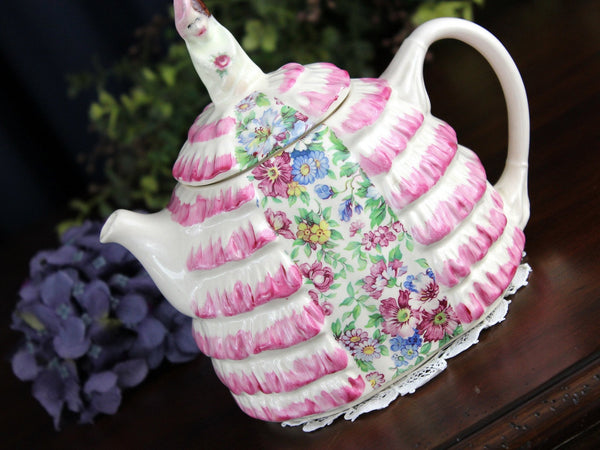 Pink Ye Daintee Ladyee, Sadler Teapot, Chintz Dress 18276 - The Vintage TeacupTeapots