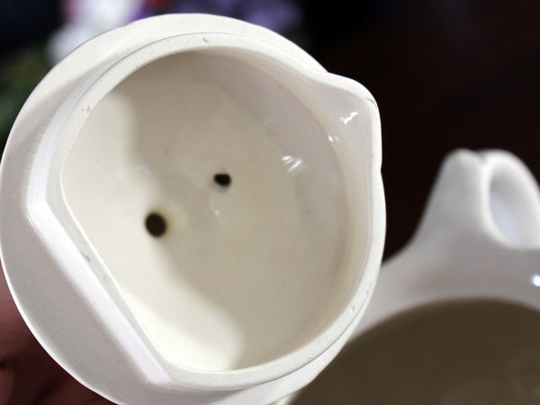 Sadler Teapot, 4 Cup Sadler, Porcelain Tea Pot, Fuchsia Motif 17569 - The Vintage TeacupTeapots