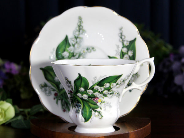 Lily of The Valley Teacup, Royal Albert Tea Cup and Saucer, English Bone China -K24