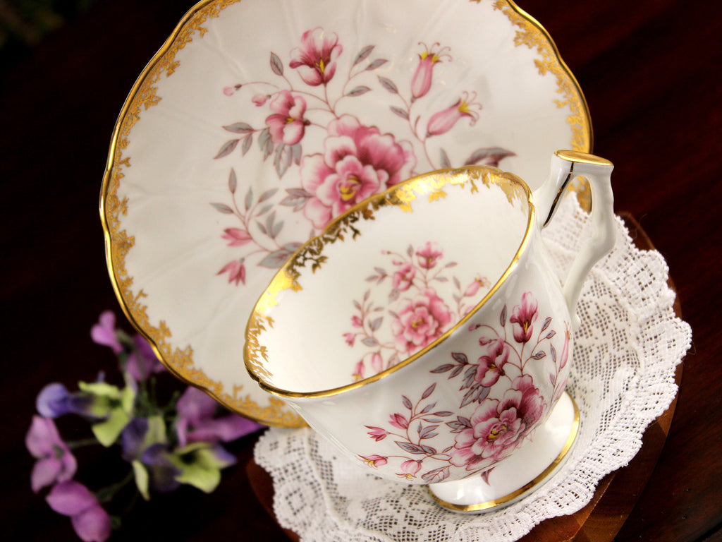 Aynsley Tea Cup, Teacup and Saucer, Crocus Shaped, English Bone China – The  Vintage Teacup