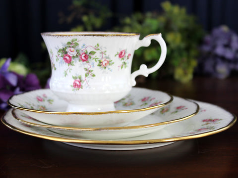 Bone China Tea Cup, Elizabethan Rosamund Teacup, Saucer & 2 Side Plates 18443