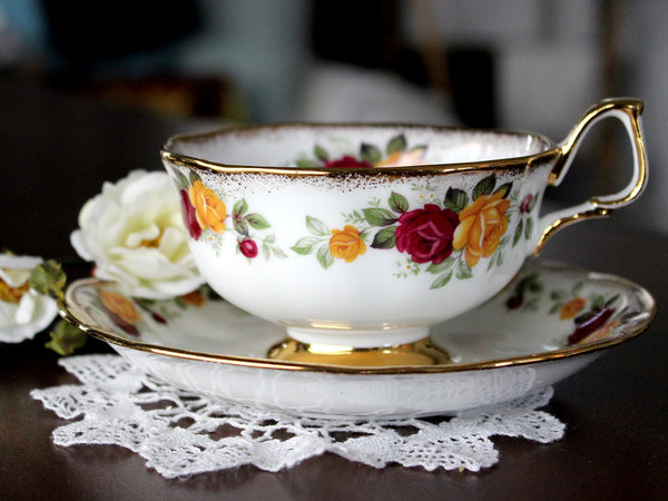 Arklow Bone China, Irish Teacup & Saucer, Made in Ireland 15490 - The Vintage Teacup