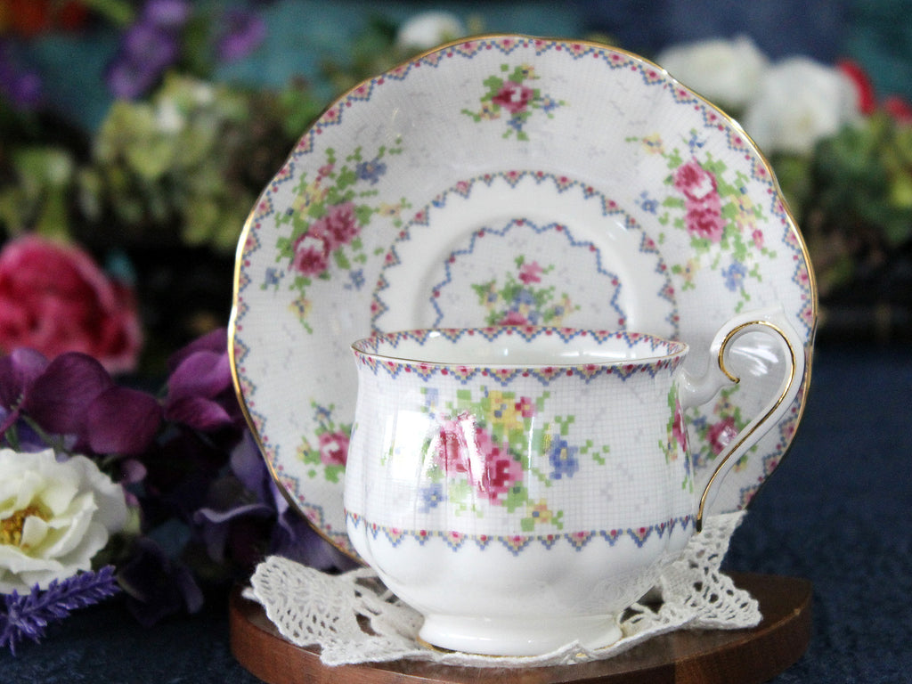 Vintage Royal Albert England Bone China Petit Point Tea Cup & Saucer 14963