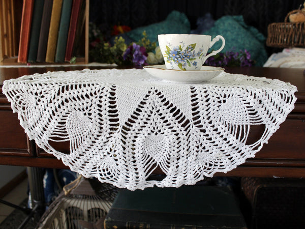 21 Inch Crochet Doily, or Centerpiece, White Doily, in Medium Weight Thread, Large Vintage Doilies, Large Pineapple Doily 16979 - The Vintage TeacupDoilies