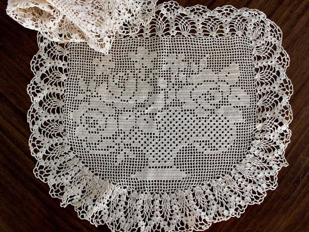 6 Vintage Crochet Doilies, White - Ecru Mix, Handmade Placemats, Doily Lot  18277