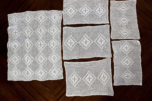 6 White Doilies, Matching Placemats, Filet Crocheted Doilies, Vintage Table Linens 15097 - The Vintage TeacupDoilies