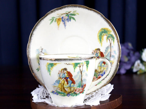 https://thevintageteacup.us/cdn/shop/products/alfred-meakin-romance-teacup-saucer-antique-tea-cups-couples-18191teacupsthe-vintage-teacup-835205_large.jpg?v=1682009288