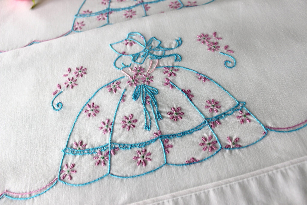 Assorted Alphabet Aunt Martha's #9240 Vintage Embroidery Hot Iron Tran –  the Enchanted Rose Emporium