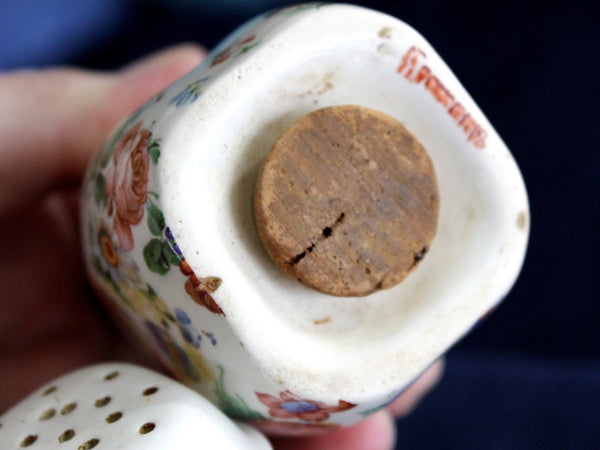Chintz, Salt & Pepper, Original Corks 16017 - The Vintage TeacupAccessories
