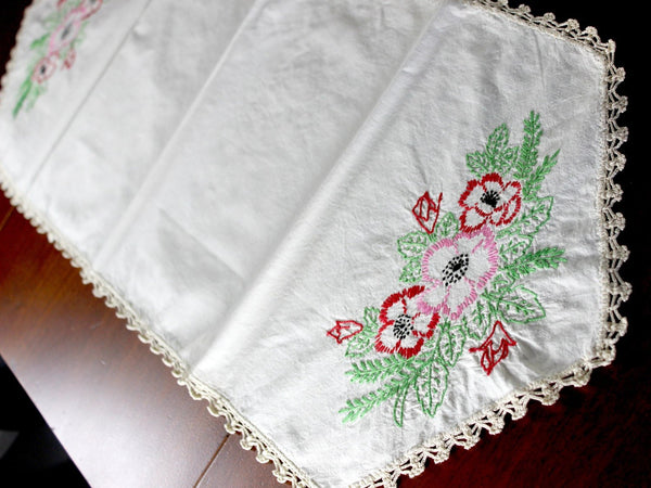 Embroidered Table Runner - Linen with Floral Motif and Crochet Edging, Ecru Linen 12898 - The Vintage TeacupTable Runners