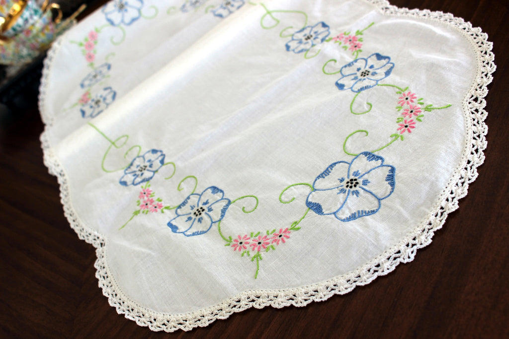 Embroidered Table Runner, Vintage Linen Table Scarf, Crochet Lace Edging 13302 - The Vintage TeacupTable Runner