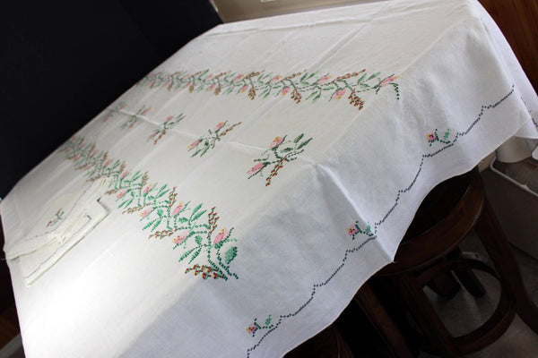 Embroidered Tablecloth Table Cloth - Large Vintage Linen Cross Stitched with Matching Napkins 13979 - The Vintage TeacupTablecloths