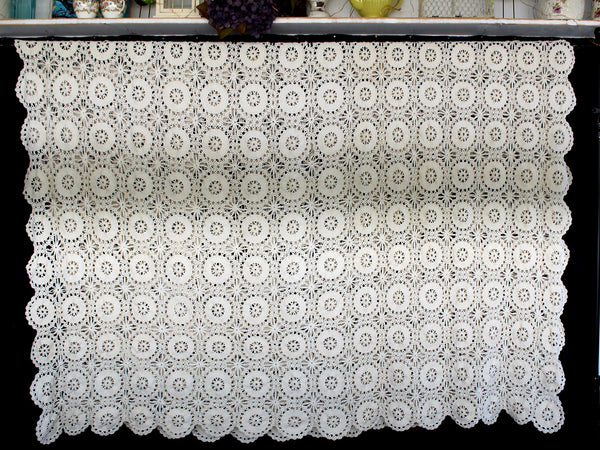Crocheted Table Cloth, Handmade Tablecloth, Medium Weight Yarn, Light Cream, Wagon Wheel Pattern 17965