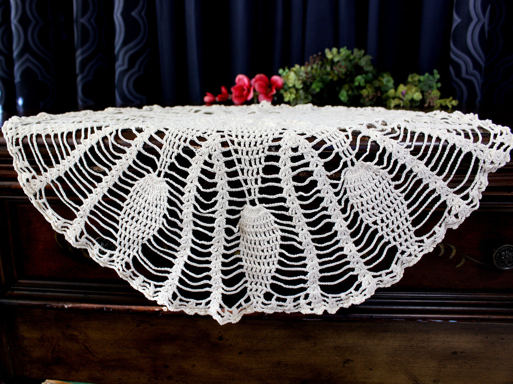 Large Vintage Doily, 22 Inch Crochet Doily, or Centerpiece, Light Ecru Doily, Crocheted Doilies, Pineapple Design 18076