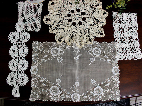 5 Doilies, Crocheted and Antique Lace Placemat, Assorted Doilies Lot 18088