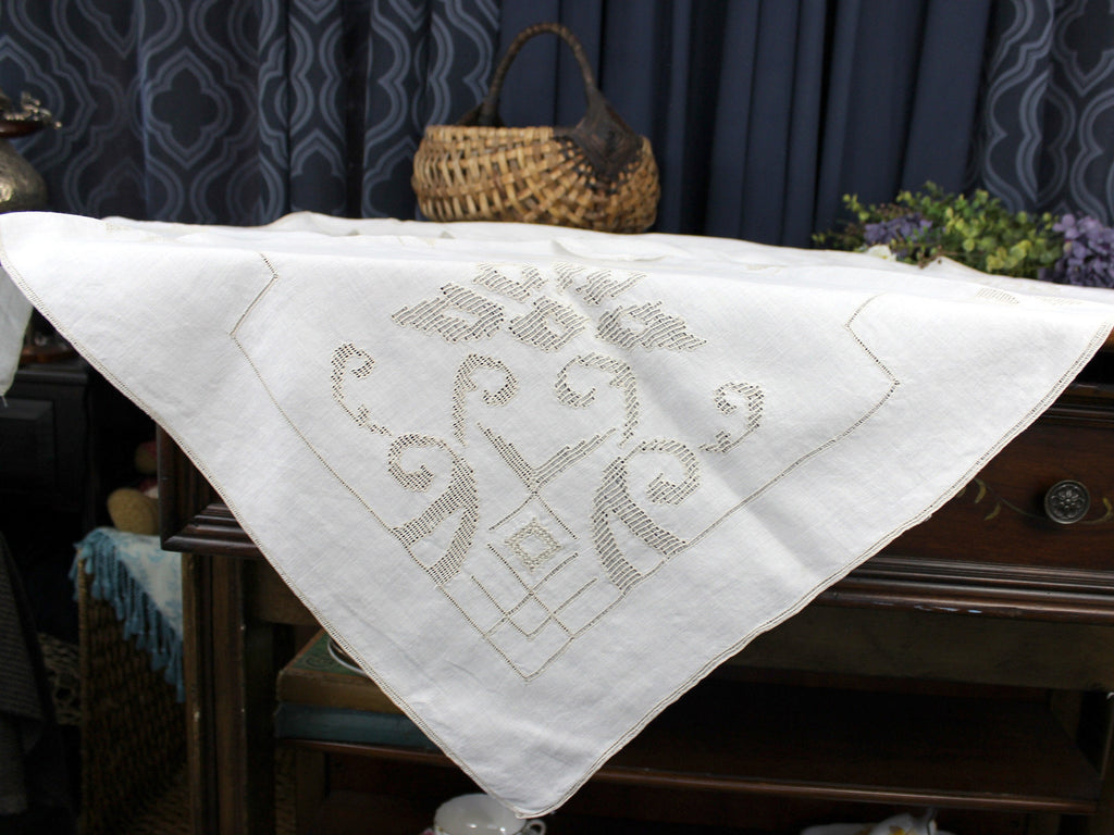 English Bedfordshire Bobbin Lace, Drawn Linen Table Cloth, Antique  Tablecloth 18314