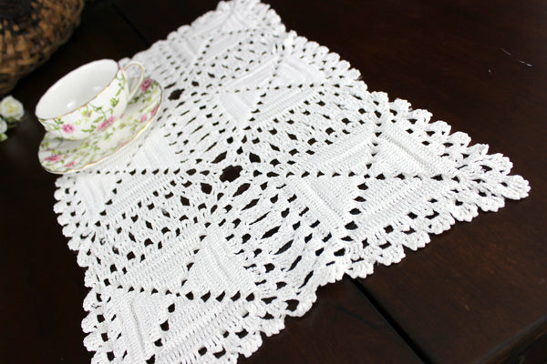 Crochet Doily, Crocheted Placemat, White Vintage Doilies, Hand Crocheted - 18328