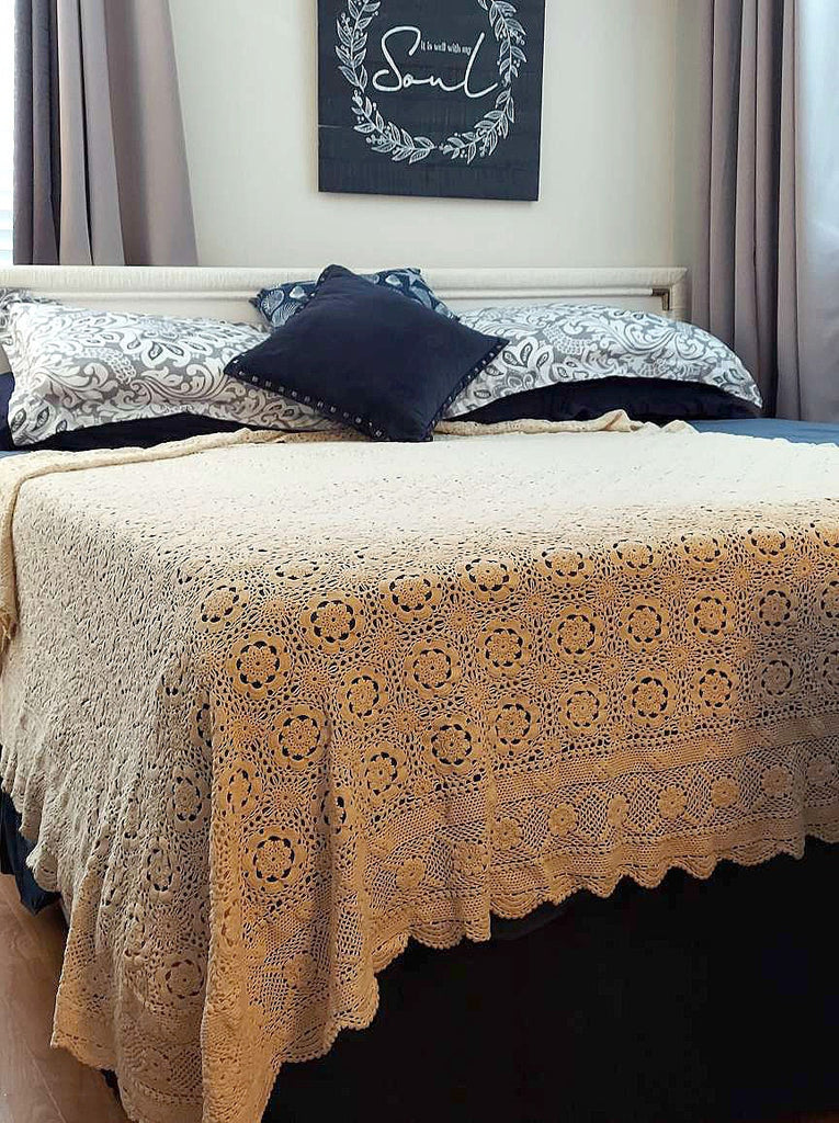 Crocheted Bedspread, Vintage Crochet Coverlet Bed Cover, 3D Raised Flowers 18357
