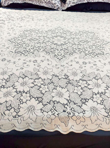 Pale Cream Quaker Lace Table Cloth, Vintage Tablecloth, Large Lace Table Cloth 18360