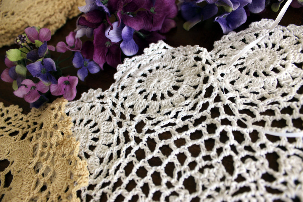 5 Assorted Crochet Doilies, Tatted Doily, Vintage Handmade 17213 – The  Vintage Teacup
