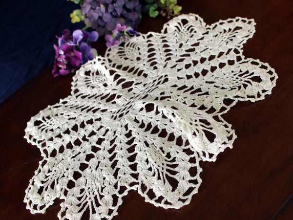 Oval Crochet Doily, or Small Centerpiece, Pineapple Ruffle Border, White Doily, in Medium Weight Thread 16672 - The Vintage TeacupDoilies