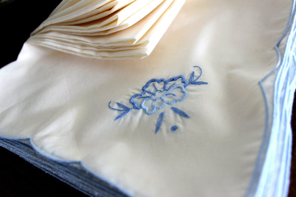Polyester Embroidered Dinner Napkins, Set of 8 - 14602 - The Vintage TeacupTablecloths