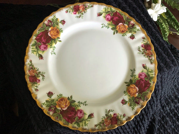 Royal Albert "Old Country Roses" 8in Side Plate, Made in England. No Teacup Plate Only - The Vintage Teacup