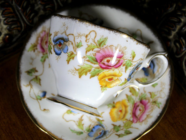 Royal Albert Tea Cup, Hand Painted Floral Teacup and Saucer, Bone China, England 18109 - The Vintage TeacupTeacups
