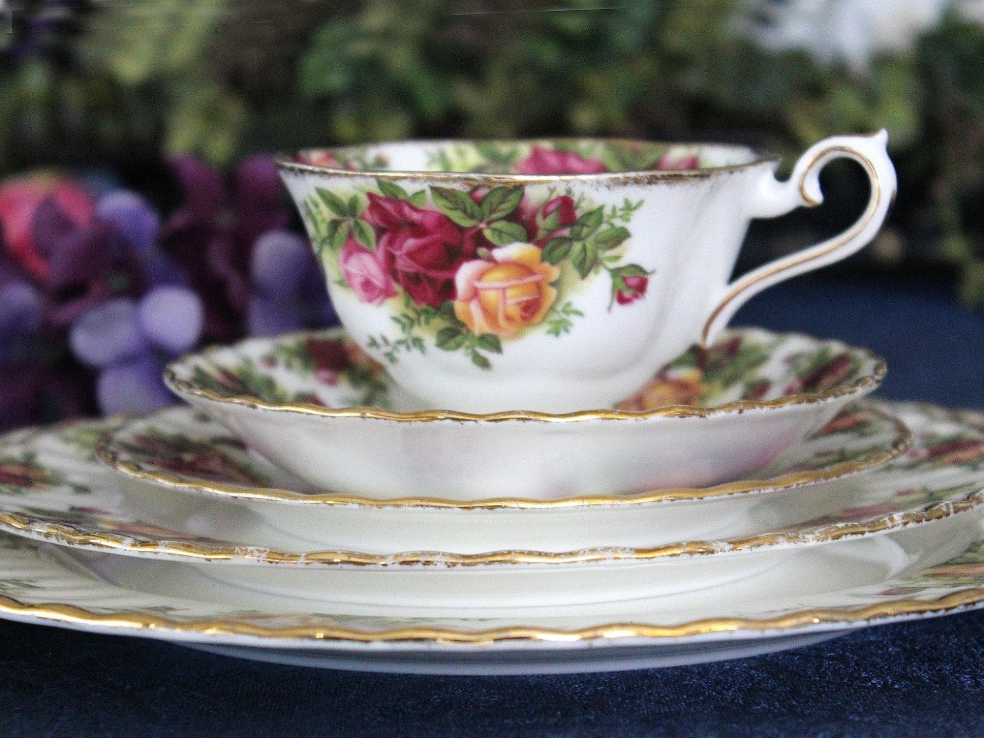 Royal Albert Teacup Setting, Old Country Roses, 5 Pce 17404 – The 