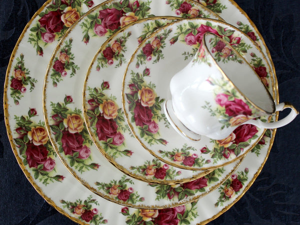 Royal Albert Teacup Setting, Old Country Roses, 5 Piece Tea Cup, Saucer & Plates 17402 - The Vintage TeacupTeacups