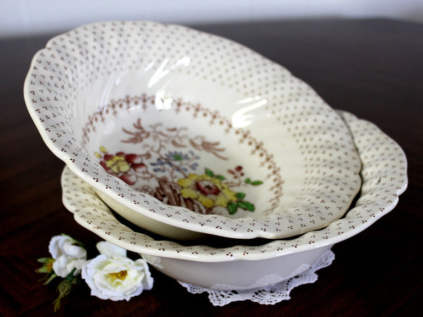 Royal Doulton, 2 Grantham Vegetable Bowls, Made in England 14838 - The Vintage TeacupAccessories