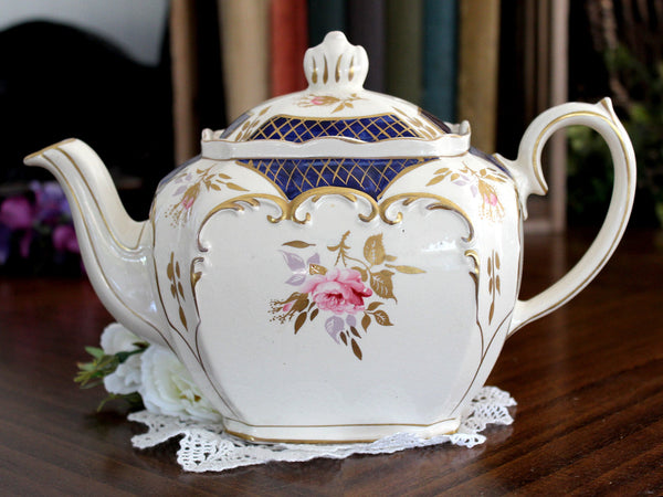 Sadler Cube Tea Pot, Vintage Teapot, Floral 4 Cup Teapot, Made in England 15451 - The Vintage TeacupTeapots