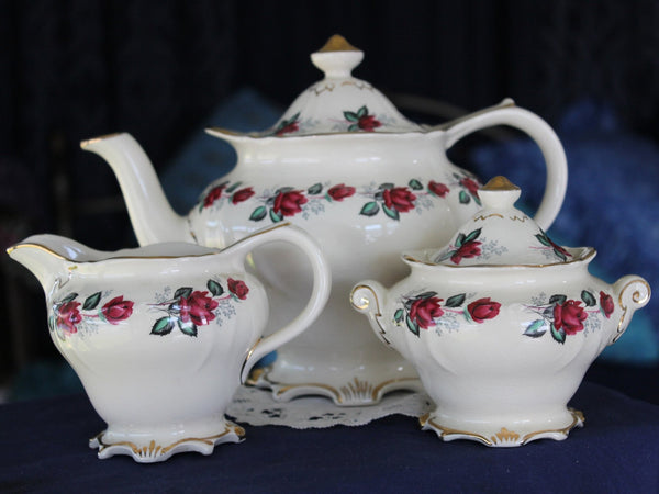 Sadler Vintage Teapot, 4 Cup, Sugar & Creamer, Elegant Porcelain Teaset 16223 - The Vintage TeacupTeapots