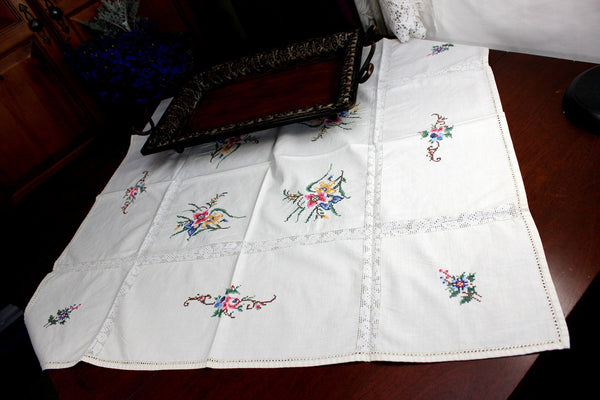 Small Vintage Tablecloth, Cross Stitched Linen Table Cloth, 12367 - The Vintage TeacupTablecloth