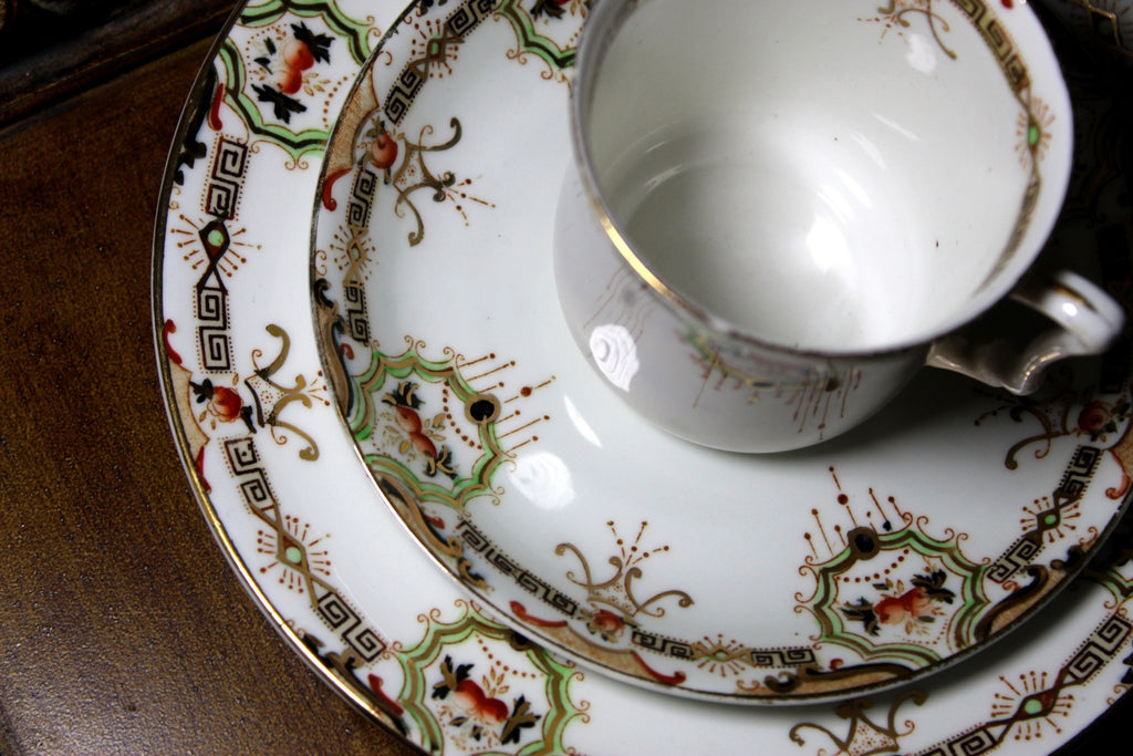 Sutherland China Teacup Trio, Tea Cup, Saucer and Side Plate, ART, Mad –  The Vintage Teacup