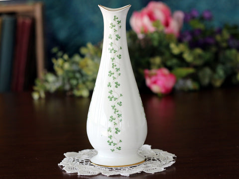 Vintage Royal Tara, Fine Bone China, Shamrock 6 3/4”Bud Vase, Made in Ireland 17192 - The Vintage TeacupAntique & Vintage